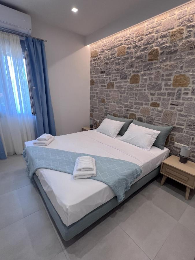 Zeus & Emmanuil Luxury Apartment Myrina